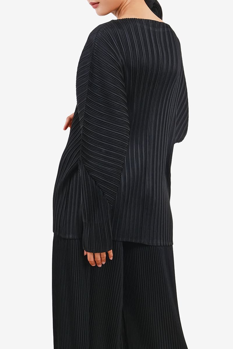 Mayven Pleated Kaftan Blouse - Black - Image 4