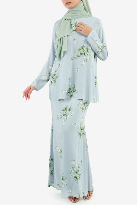 Hasna Blouse & Skirt - Sky Bouquet