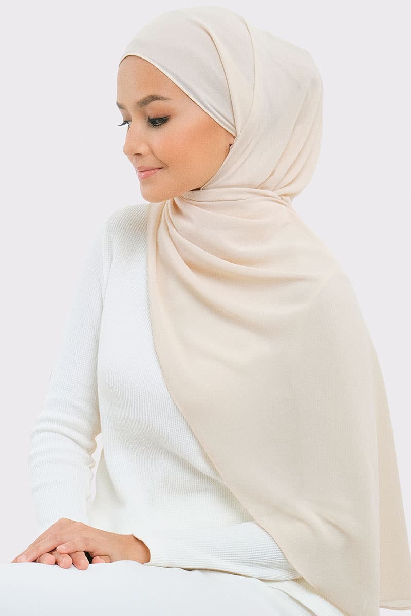 Aida Chiffon Tudung Headscarf - Oat Milk - Image 2