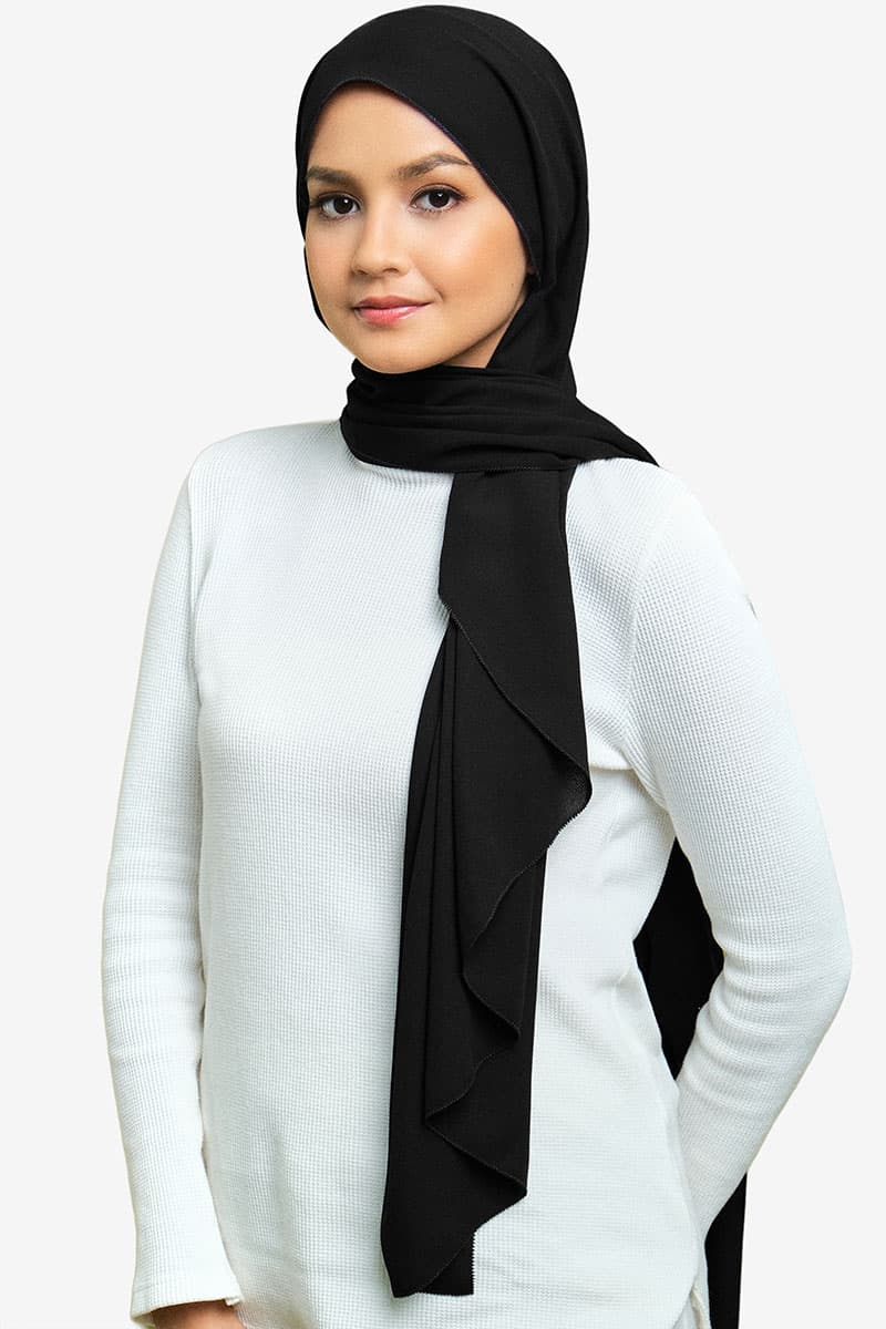 Janie Eyelash Headscarf - Black - Image 1