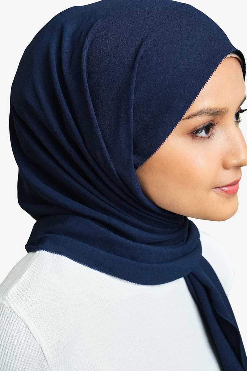 Janie Eyelash Headscarf - Navy - Image 2