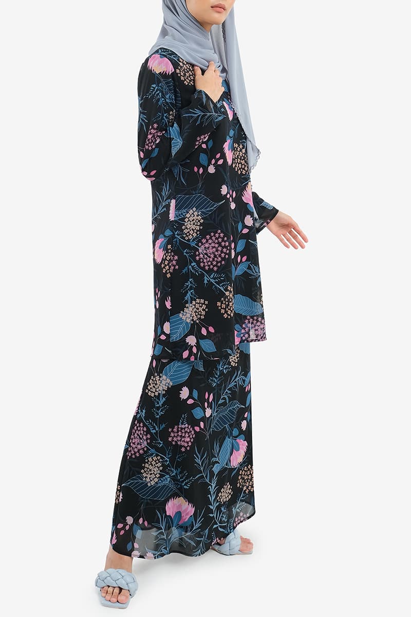 Gembira Blouse & Skirt - Black Safari - Image 3