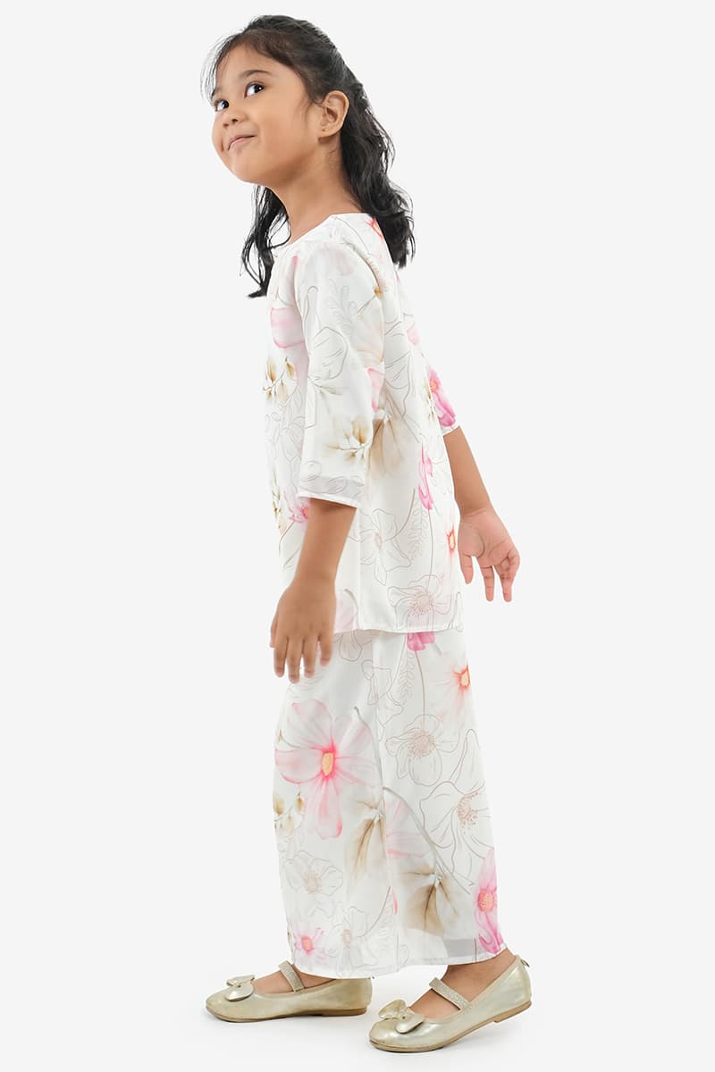 KIDS Gembira Set - White Flower Potrait - Image 3