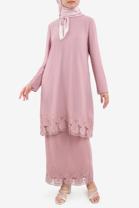 Manika Blouse & Skirt - Wild Rose