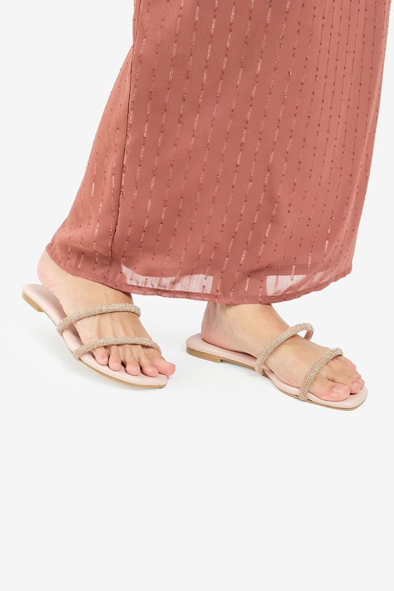 Izzati Slip-On Flat - Nude Pink - Image 3