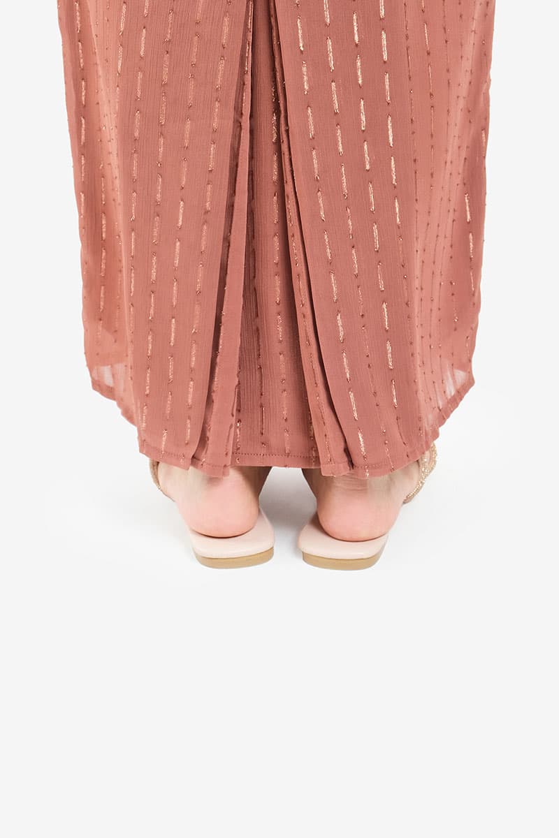 Izzati Slip-On Flat - Nude Pink - Image 4