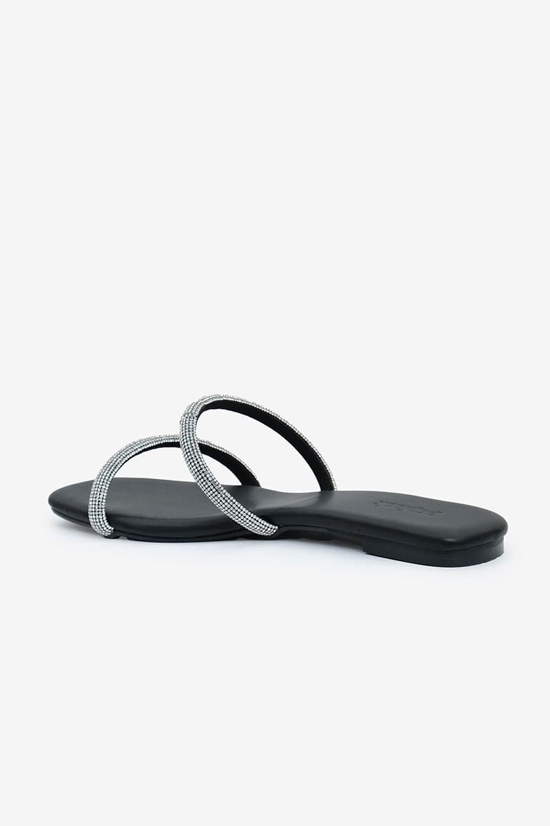Izzati Slip-On Flat - Black - Image 6