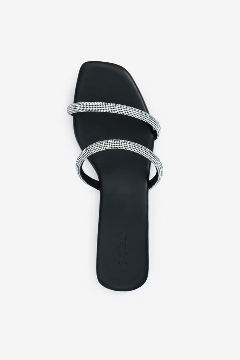 Izzati Slip-On Flat - Black - Image 7