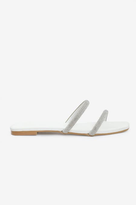 Izzati Slip-On Flat - White