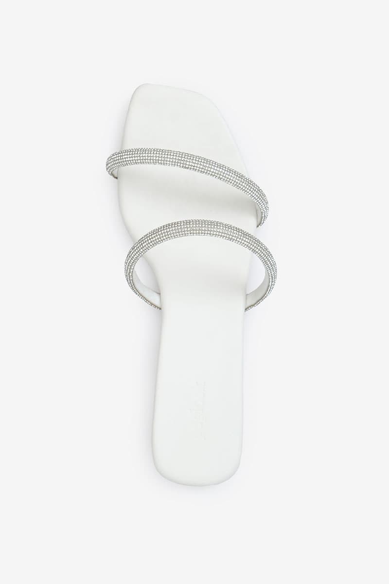 Izzati Slip-On Flat - White - Image 7