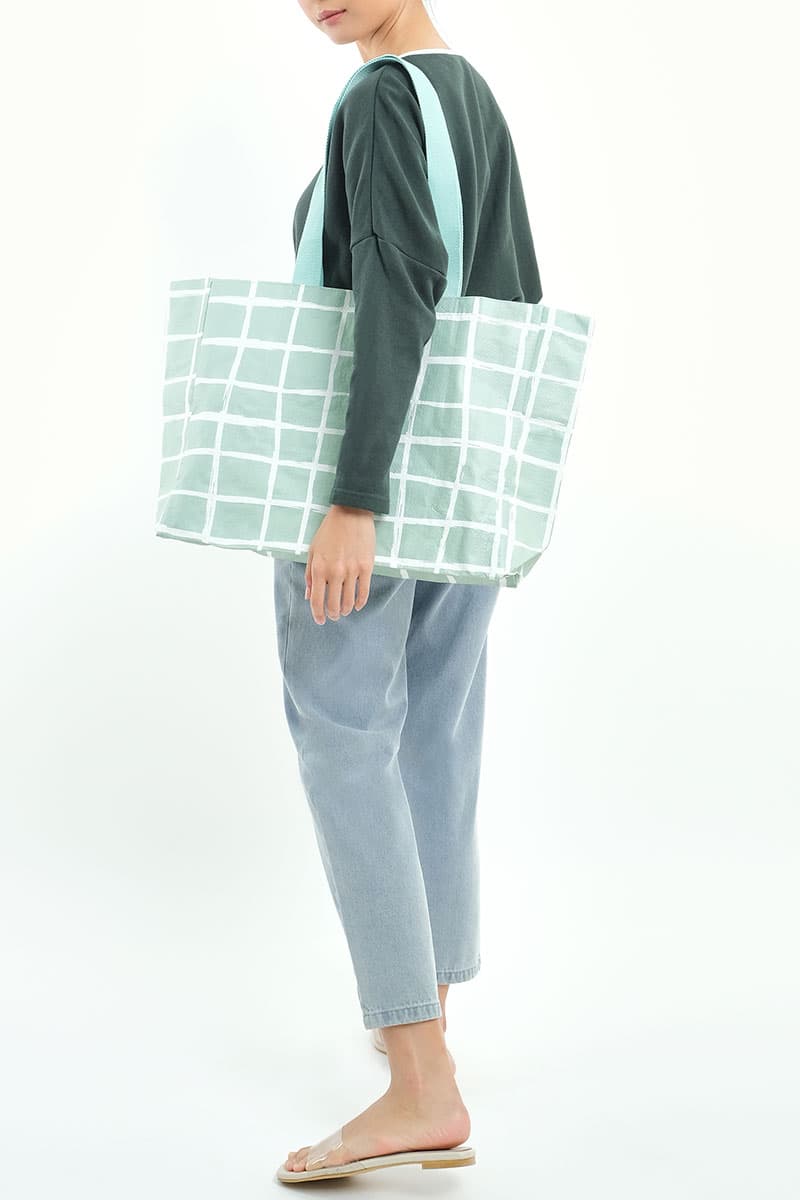 Roomy Big Tote - Green Checkered - Image 2