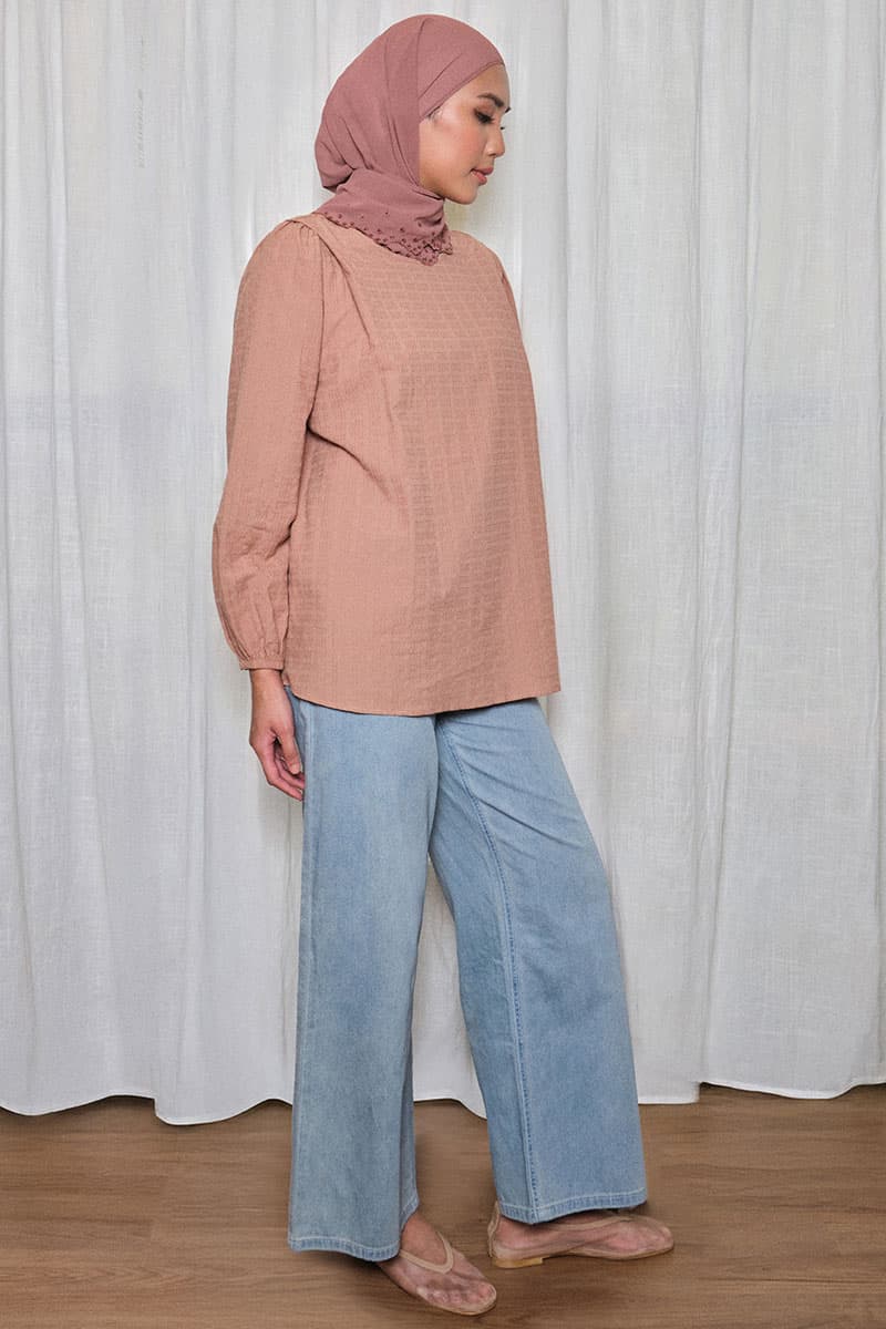 COTTON Naveya Wide Legged Pants - Light Wash - Image 3