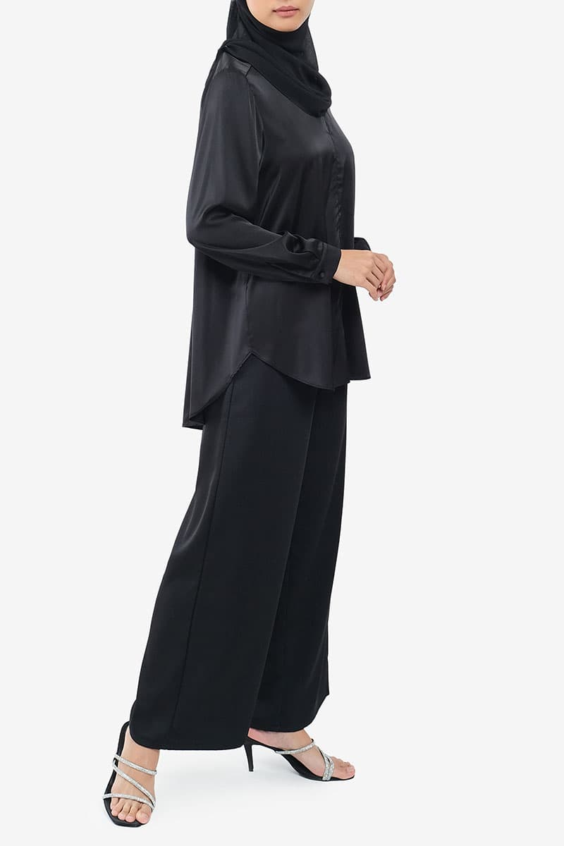 Jedaiah Flared Blouse - Black - Image 3