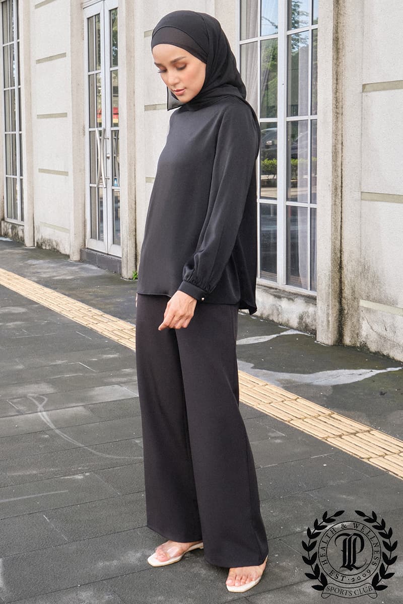 Fernley Wide Legged Pants 2.0 - Black - Image 3