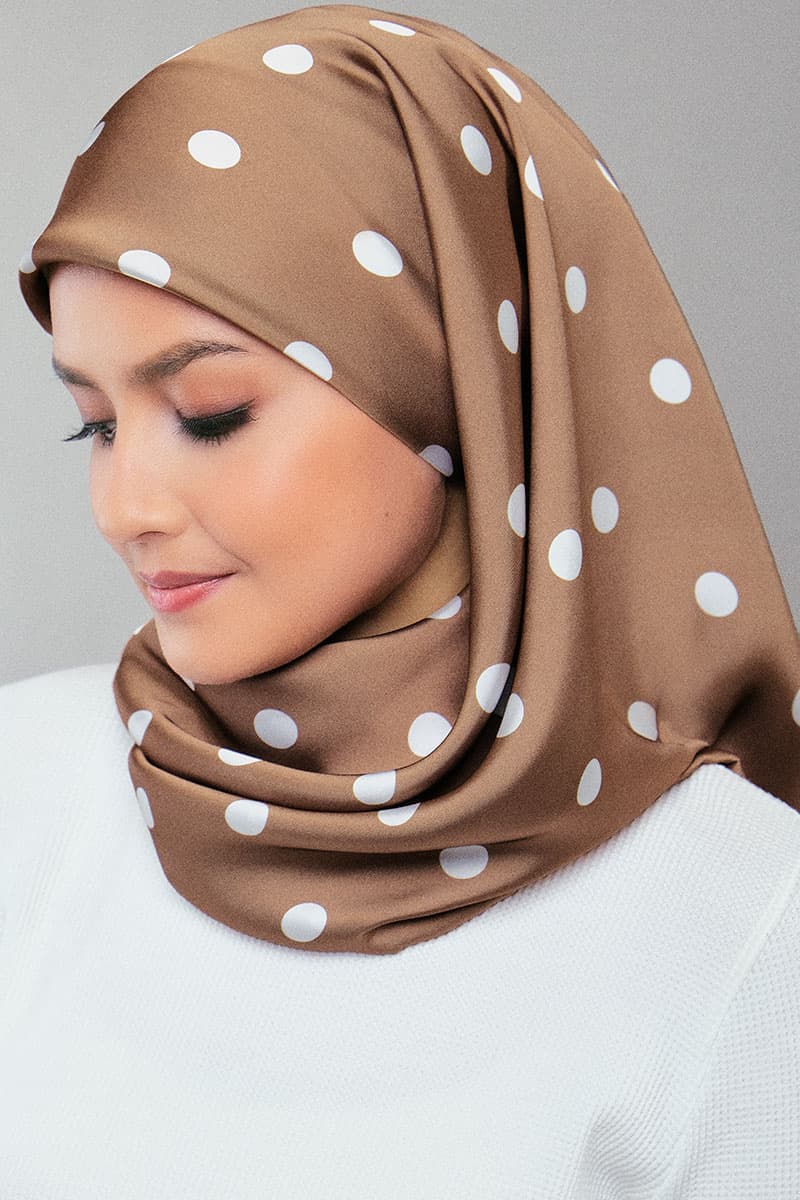 Andie Satin Printed Square Headscarf - Coffee/White Dots - Image 2