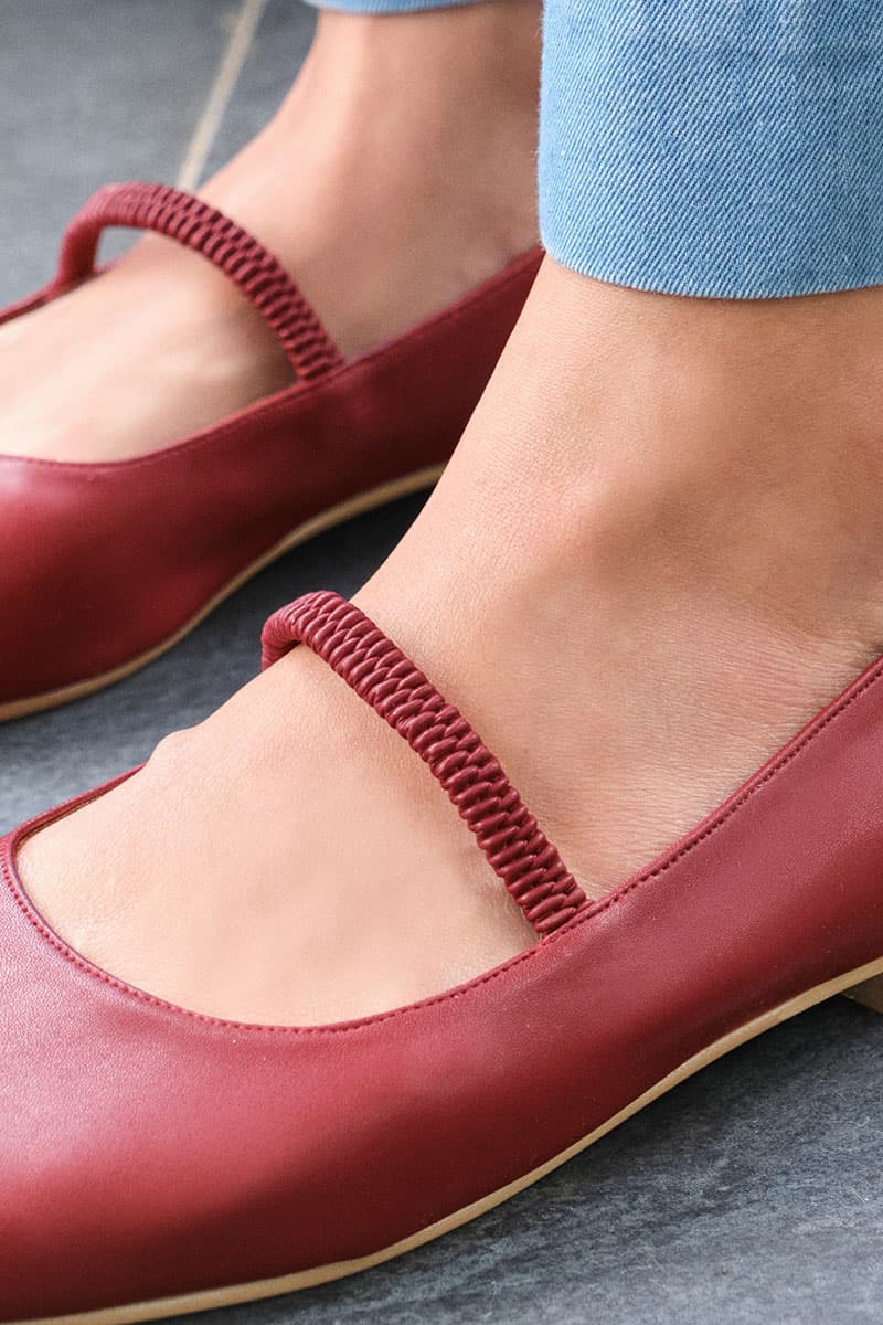 Katiya Round-Toe Ballet Flat - Mahogany - Image 7