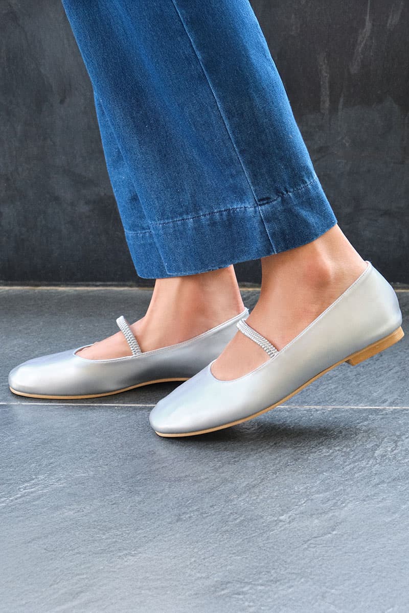 Katiya Round-Toe Ballet Flat - Silver - Image 6