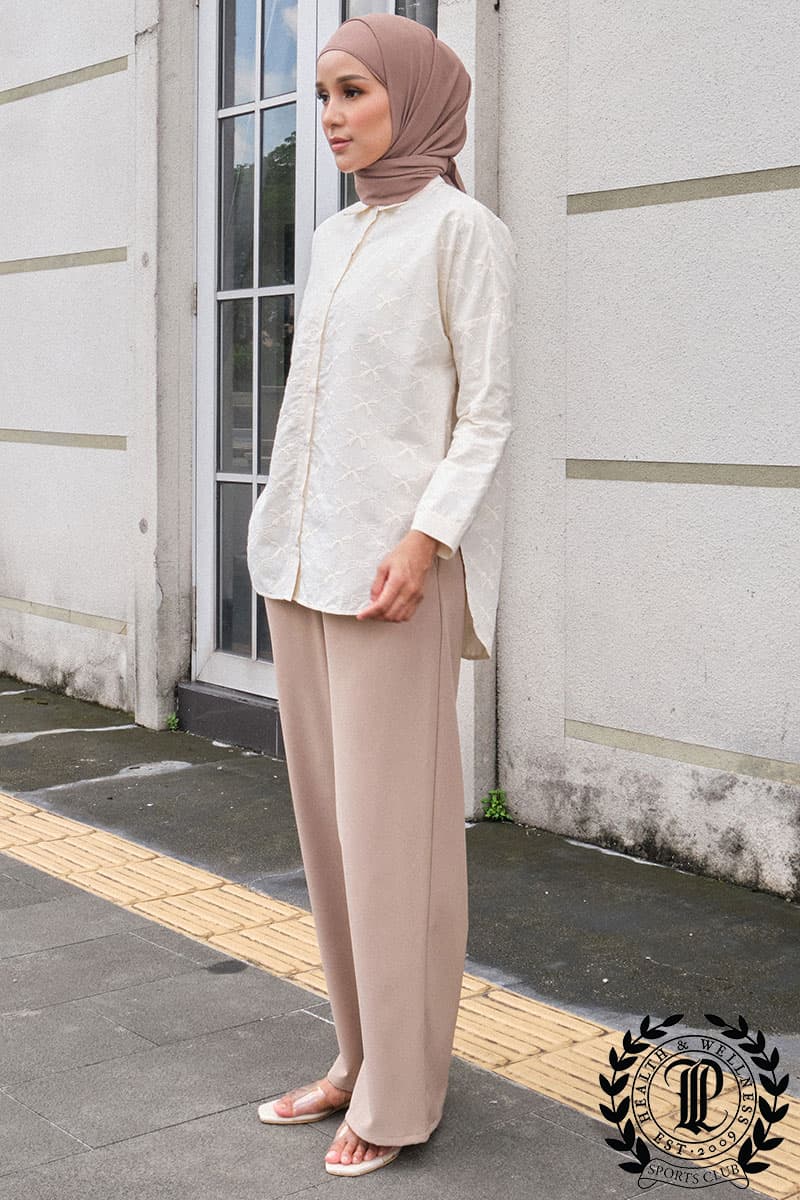 Yamila Front Button Shirt - Cream Bow - Image 3