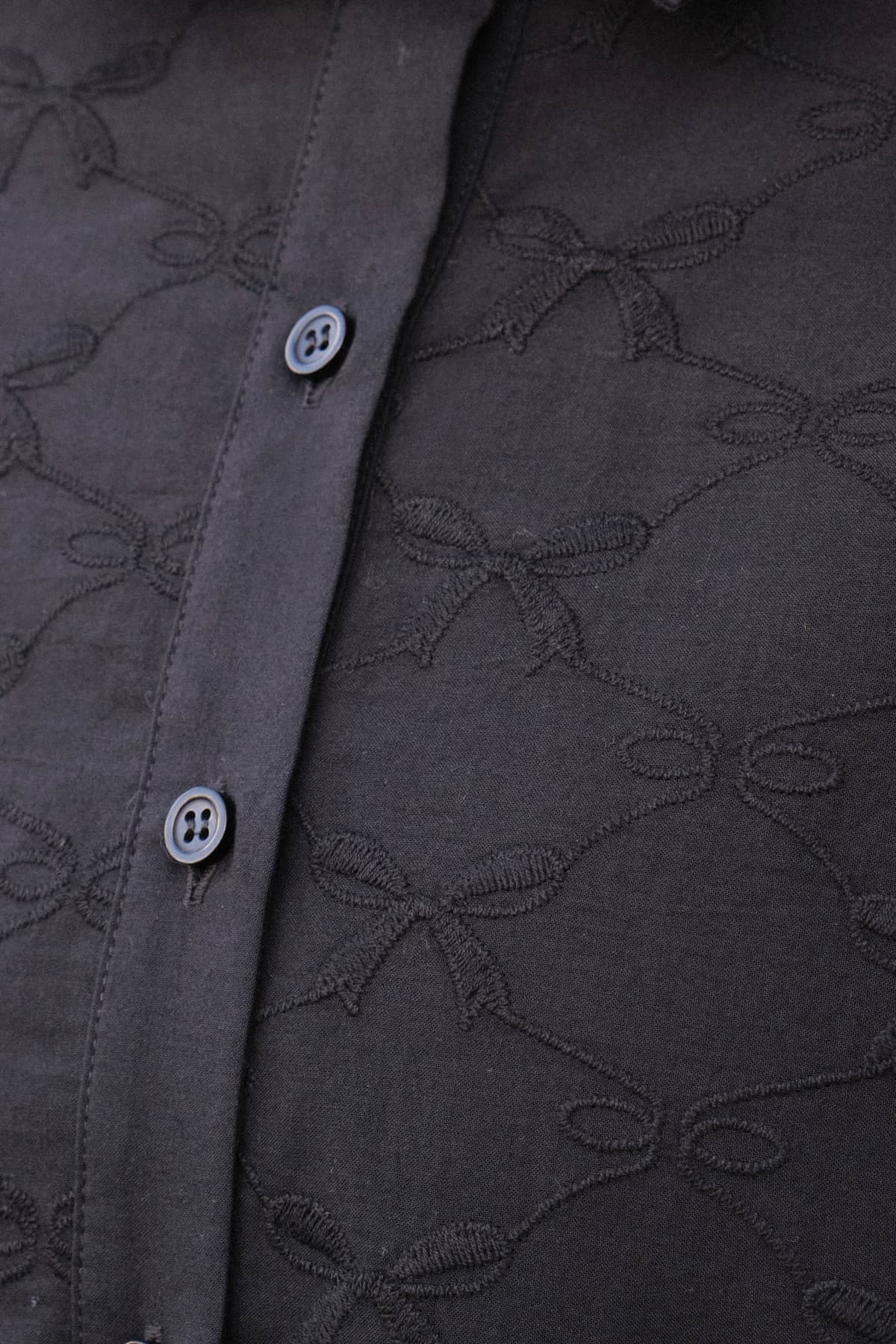 Yamila Front Button Shirt - Black Bow - Image 5