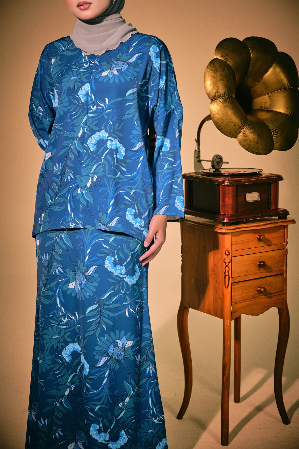 Raihanab Zip-Front Blouse - Navy Tropical - Image 1