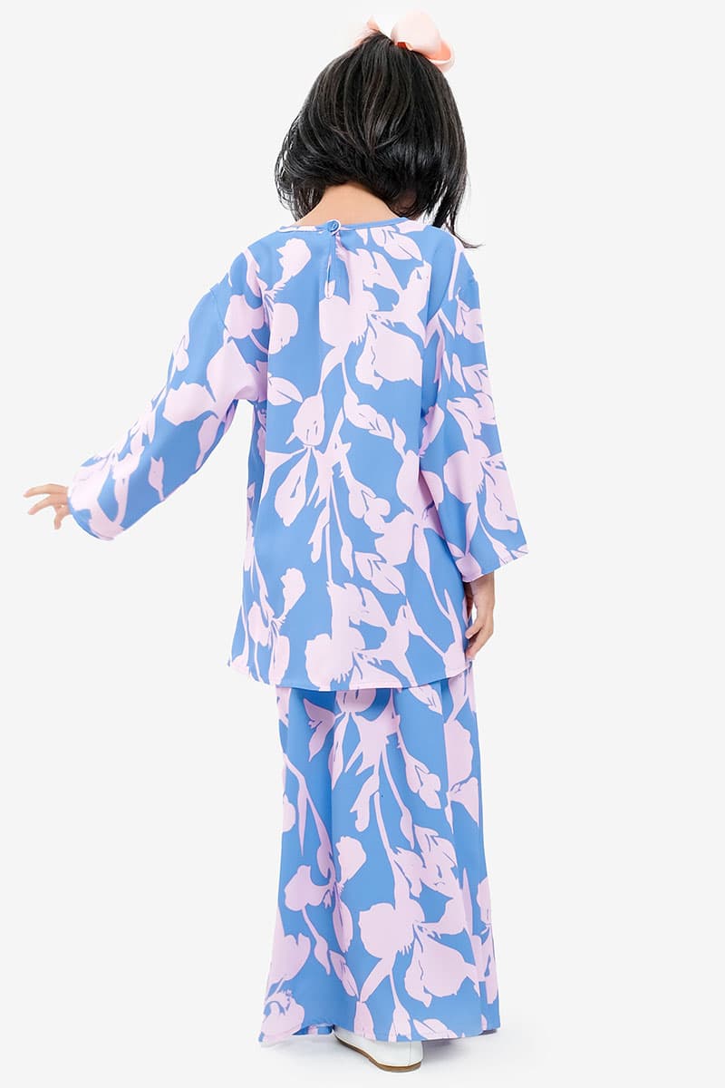KIDS Raihanab Set - Blue/Pink Floral - Image 4