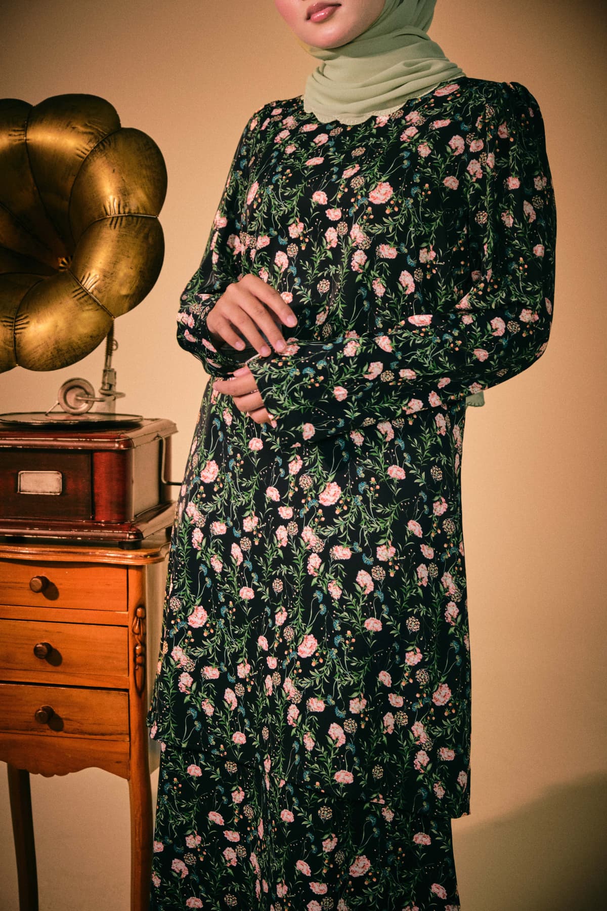 Jenab Puff Shoulder Blouse - Black Garden - Image 1