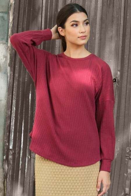 Jayanti Round Neck Tee - Maroon