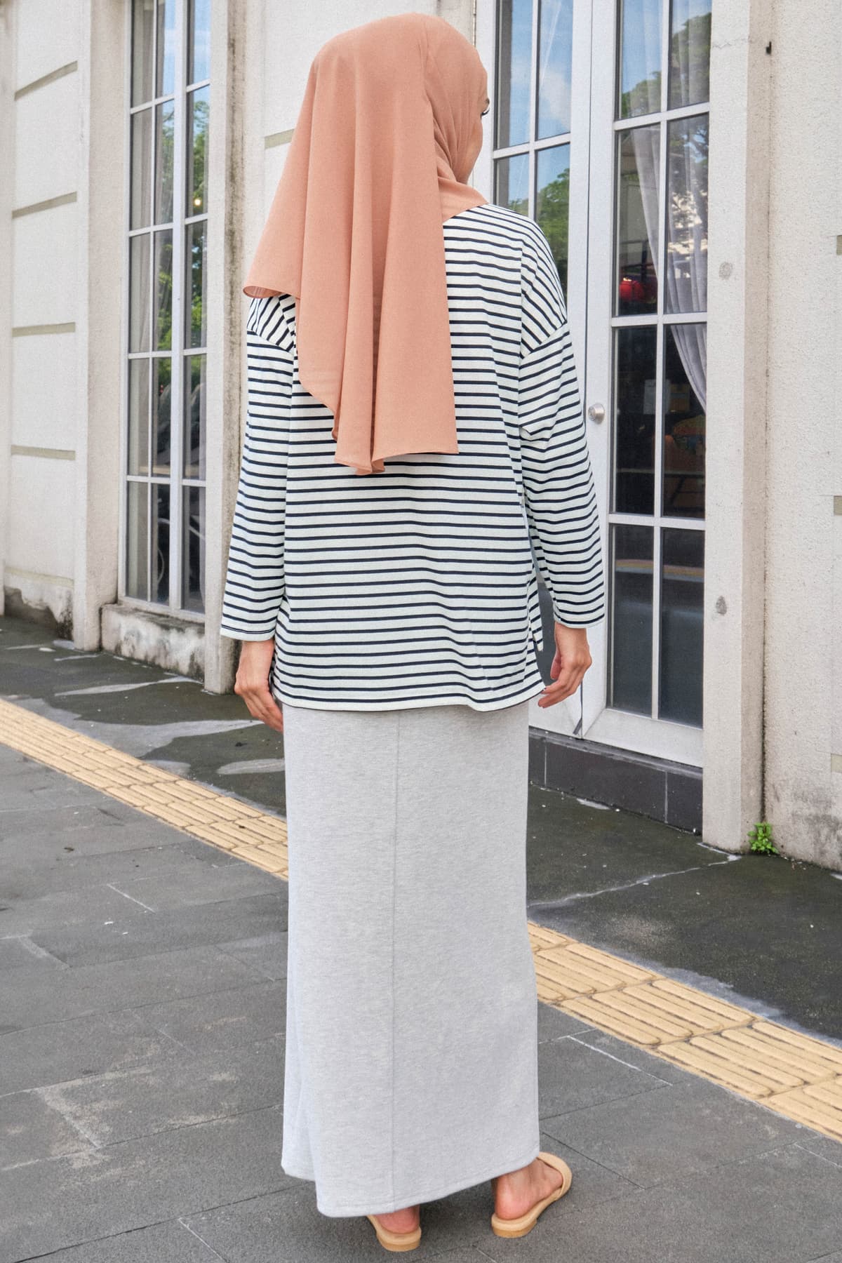 Urszula Pencil Skirt - Heather Grey - Image 4