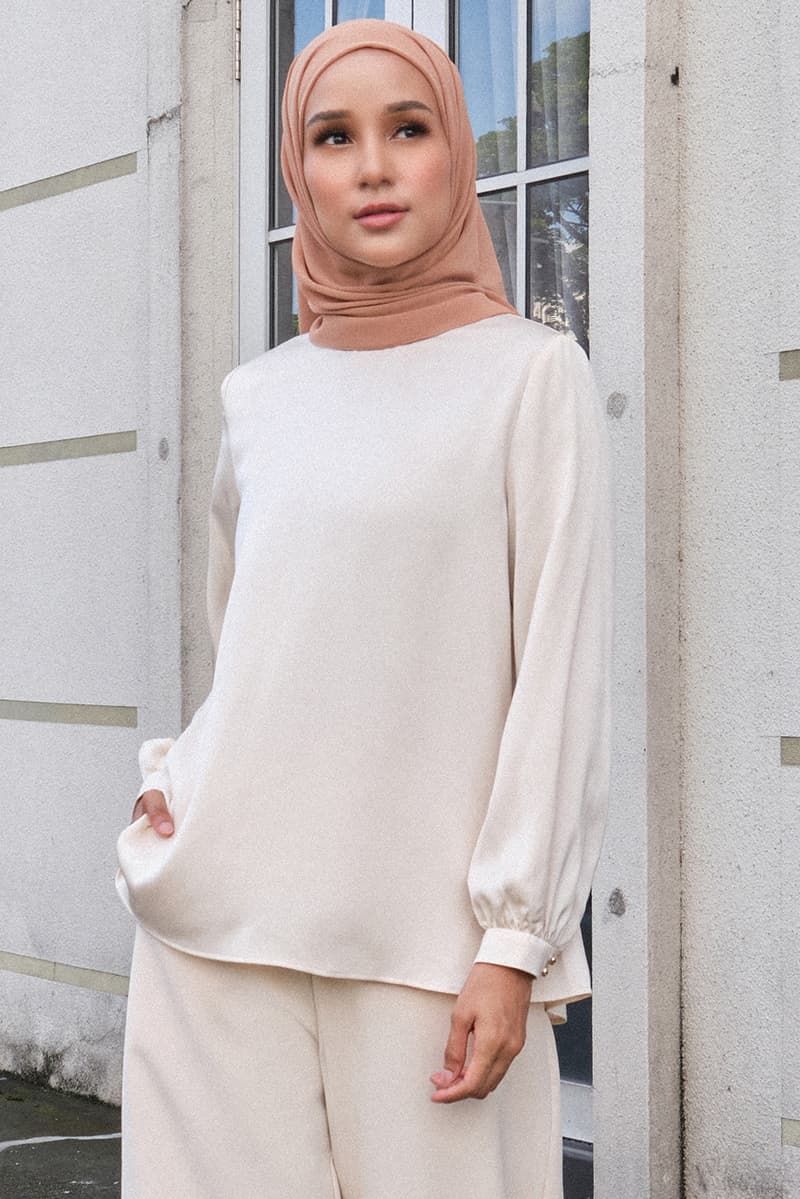 Munya Flared Blouse - Oatmilk - Image 1