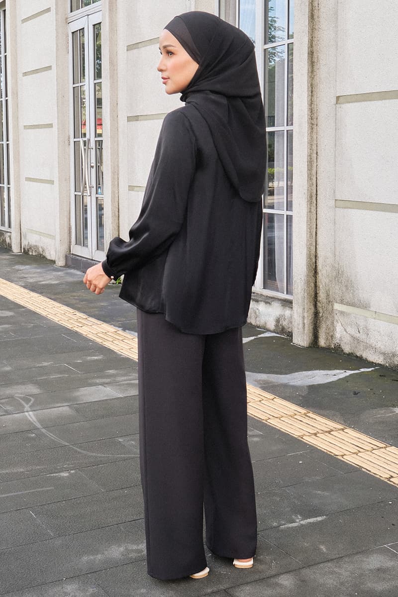 Munya Flared Blouse - Black - Image 4