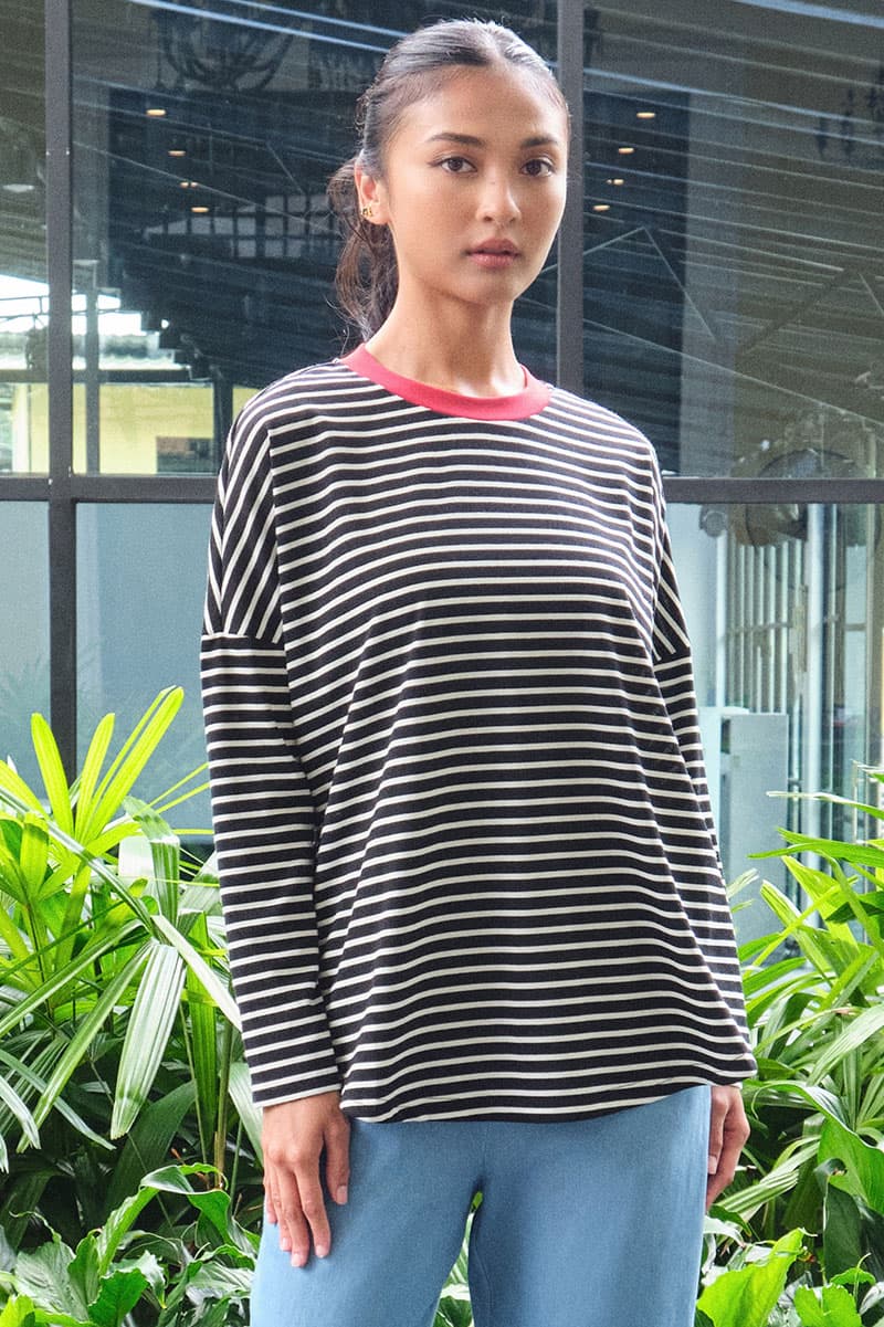 Inas Drop Shoulder Tee - Black/Red - Image 1