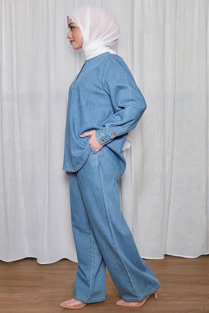 Rawiya Henley Blouse - Light Wash - Image 3