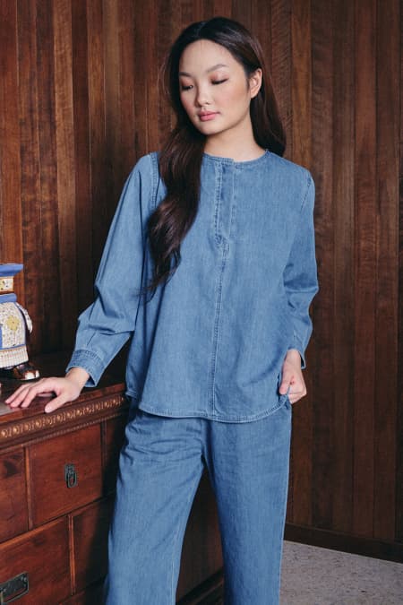 Rawiya Henley Blouse - Light Wash
