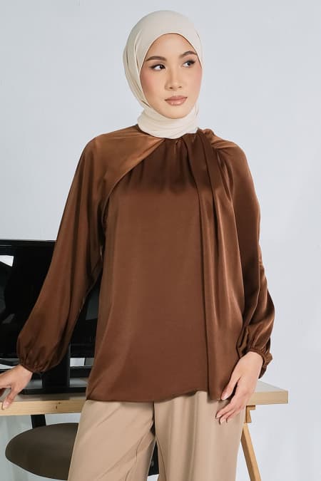 Jihan Flared Blouse - Deep Walnut