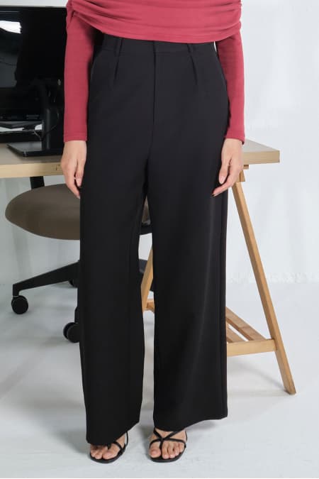 Khaleeda High-Waisted Pants - Black