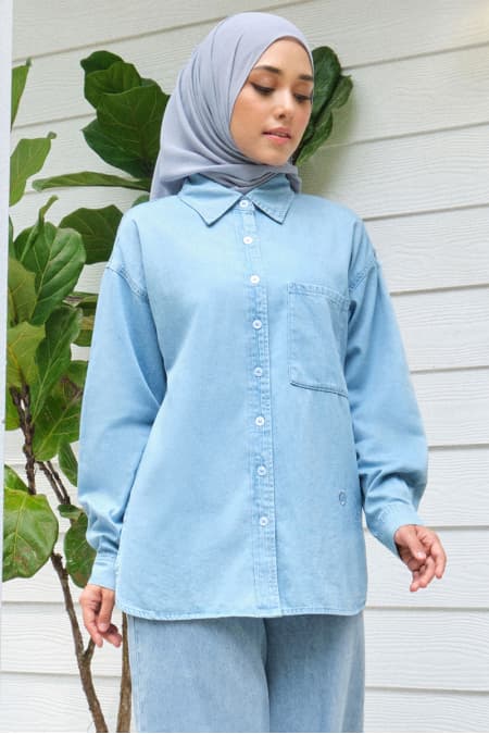 Naqiyah Front Button Shirt - Light Wash