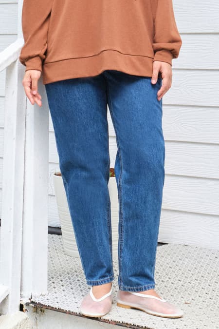 COTTON Trevor Tapered Jeans - Medium Wash