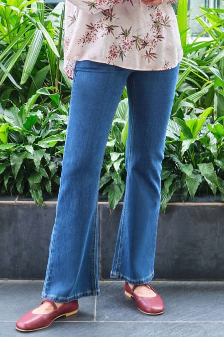 COTTON Rover Bootcut Pants - Medium Wash