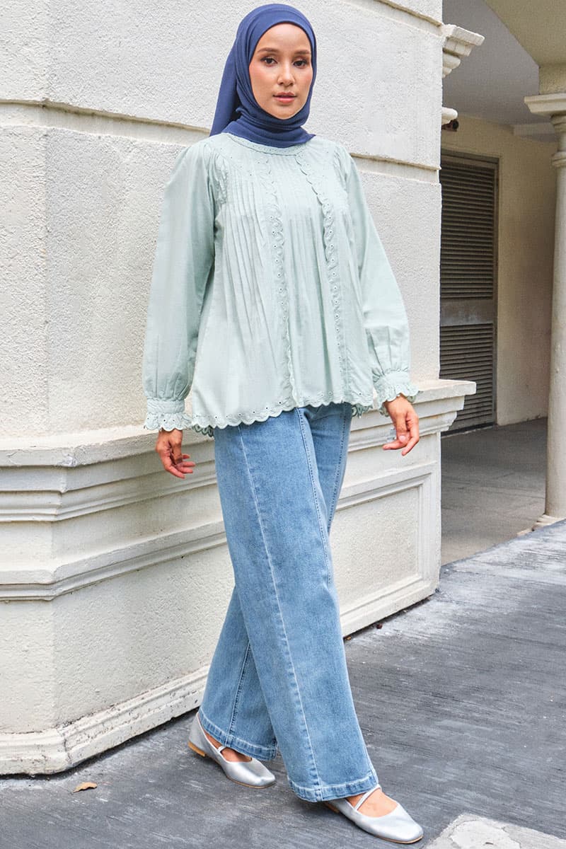 Ocean Raglan Sleeve Blouse - Pale Pistachio - Image 3