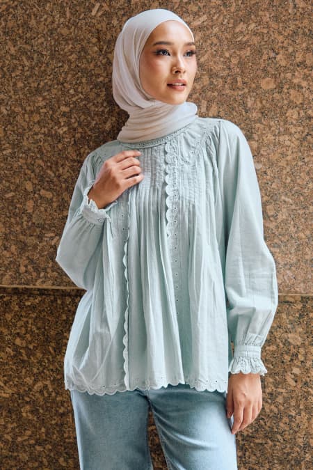 Ocean Raglan Sleeve Blouse - Pale Pistachio