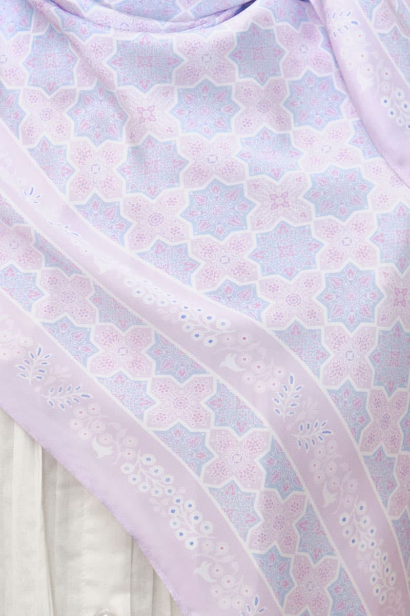 Thuraya Satin Rectangle Headscarf - Lilac - Image 3