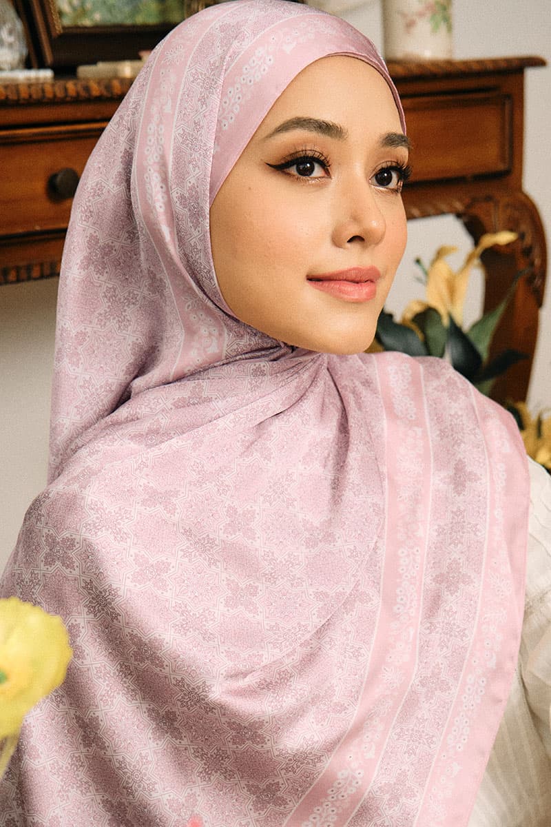 Thuraya Satin Rectangle Headscarf - Pink Blush - Image 1