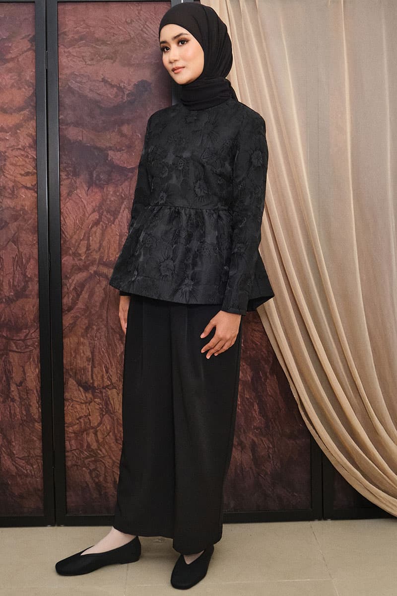 Kayson Gathered Waist Blouse - Black - Image 3