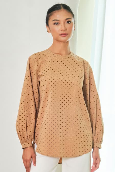 Merrick Curved Hem Blouse - Mocha Polka