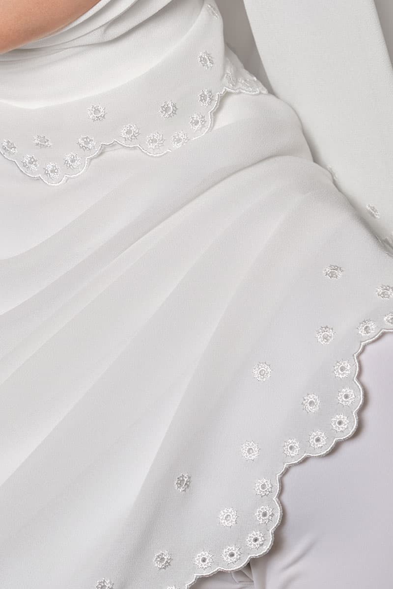 Aleandra Embroidered Scallop Headscarf - Off White - Image 3