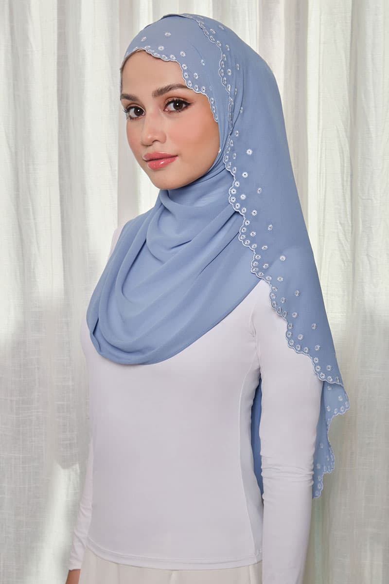 Aleandra Embroidered Scallop Headscarf - Blue Bell/White - Image 2