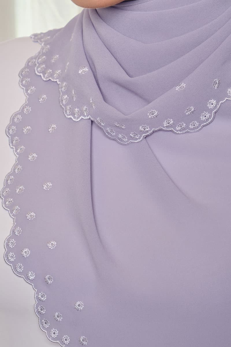 Aleandra Embroidered Scallop Headscarf - Dusty Lilac/White - Image 3