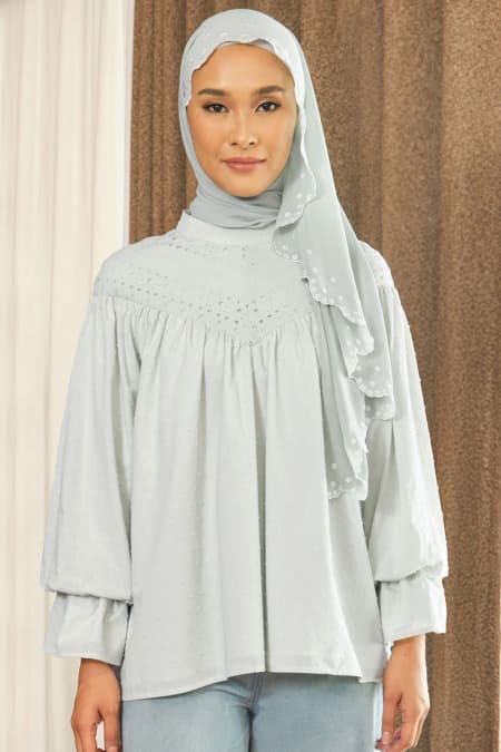 Maple Balloon Sleeve Blouse