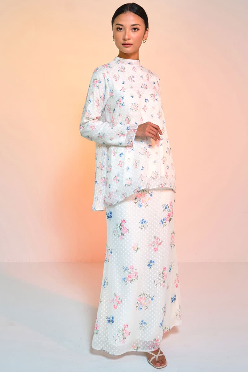 Aurinda Blouse & Skirt - Vanilla Bouquet - Image 1