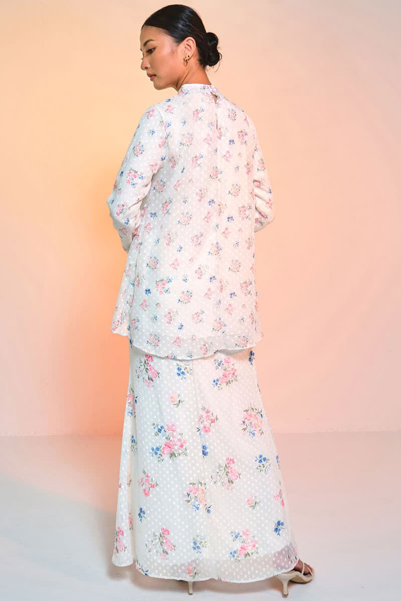 Aurinda Blouse & Skirt - Vanilla Bouquet - Image 4